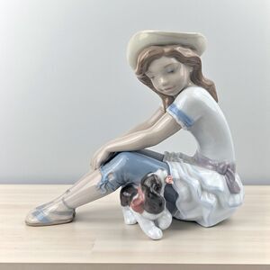 2012 Lladró "A Tender Moment" Figurine: Annual Piece Girl with Puppy